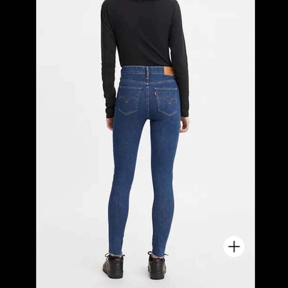 Levi jeans 720 High rise super skinny size 28